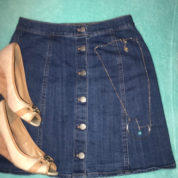 H&M Jean Skirt - Picture 1 of 6